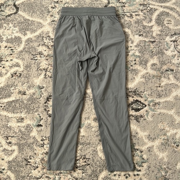 Lululemon Beyond the Studio Pant Slim in Rhino Grey - Picture 8 of 11